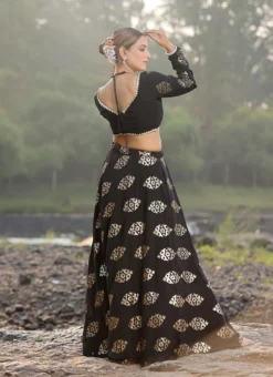 Teen Girls Black Embroidered Lehenga With Organza Dupatta Wedding Wear -Mahra Clothing Shop Black Embroidered Lehenga With Organza Dupatta GHBS02307651 b