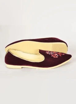 Maroon Velvet Embroidered Mojri -Mahra Clothing Shop Maroon Velvet Embroidered Mojri MFWMRG2 b