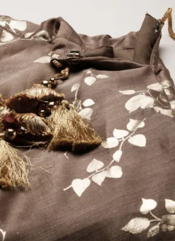 Teen Girls Off White Embroidered N Organza Lehenga Set Festive Wear -Mahra Clothing Shop Teen Girls Off White Embroidered N Organza Lehenga Set TGGHBS02009900 rrc2