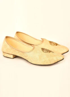 Gold Faux Leather Embroidered Mojri