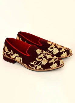 Maroon Faux Leather Embroidered Mojri