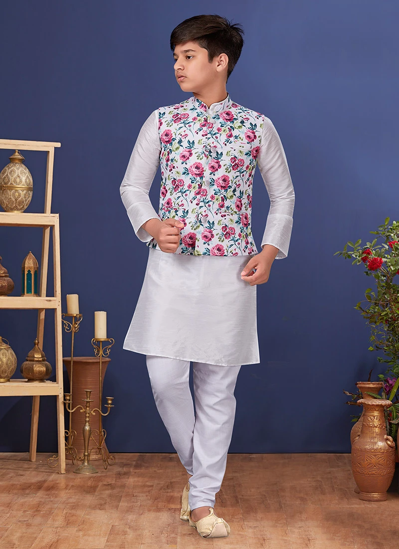 White Dhupion Silk Bandi Set 2 White Dhupion Silk Bandi Set - Image 2